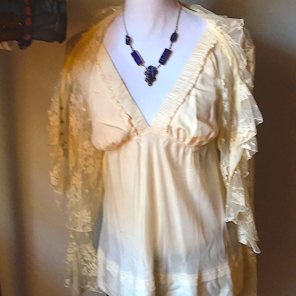 Victorian cream set - Picture 5 of 8